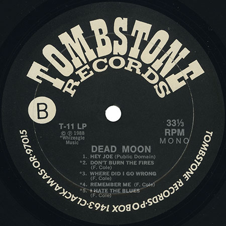 dead moon lp in the graveyard label 2